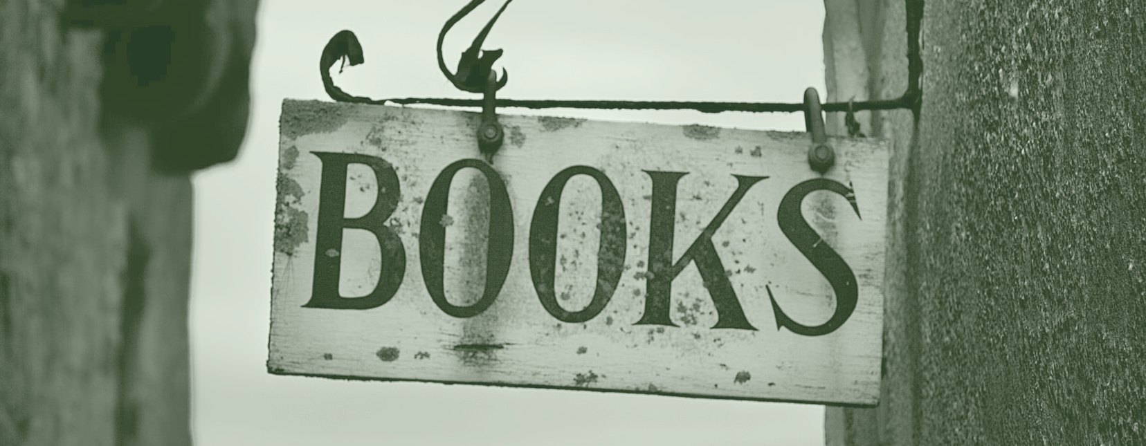 Vintage Books Store Outdorr Sign (by Paolo Chiabrando